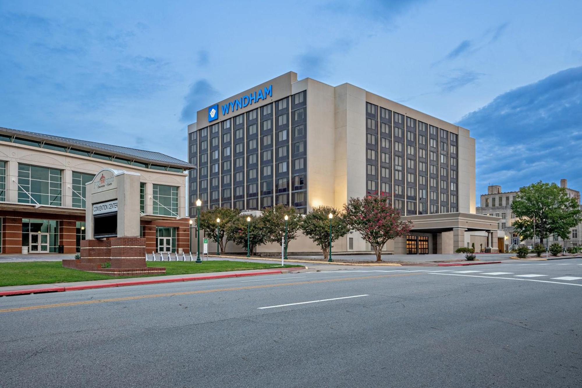 Wyndham Fort Smith City Center Kültér fotó